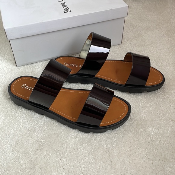 Electric Karma Shiny Black Chunky Two Strap Slide Sandal - Picture 3 of 7